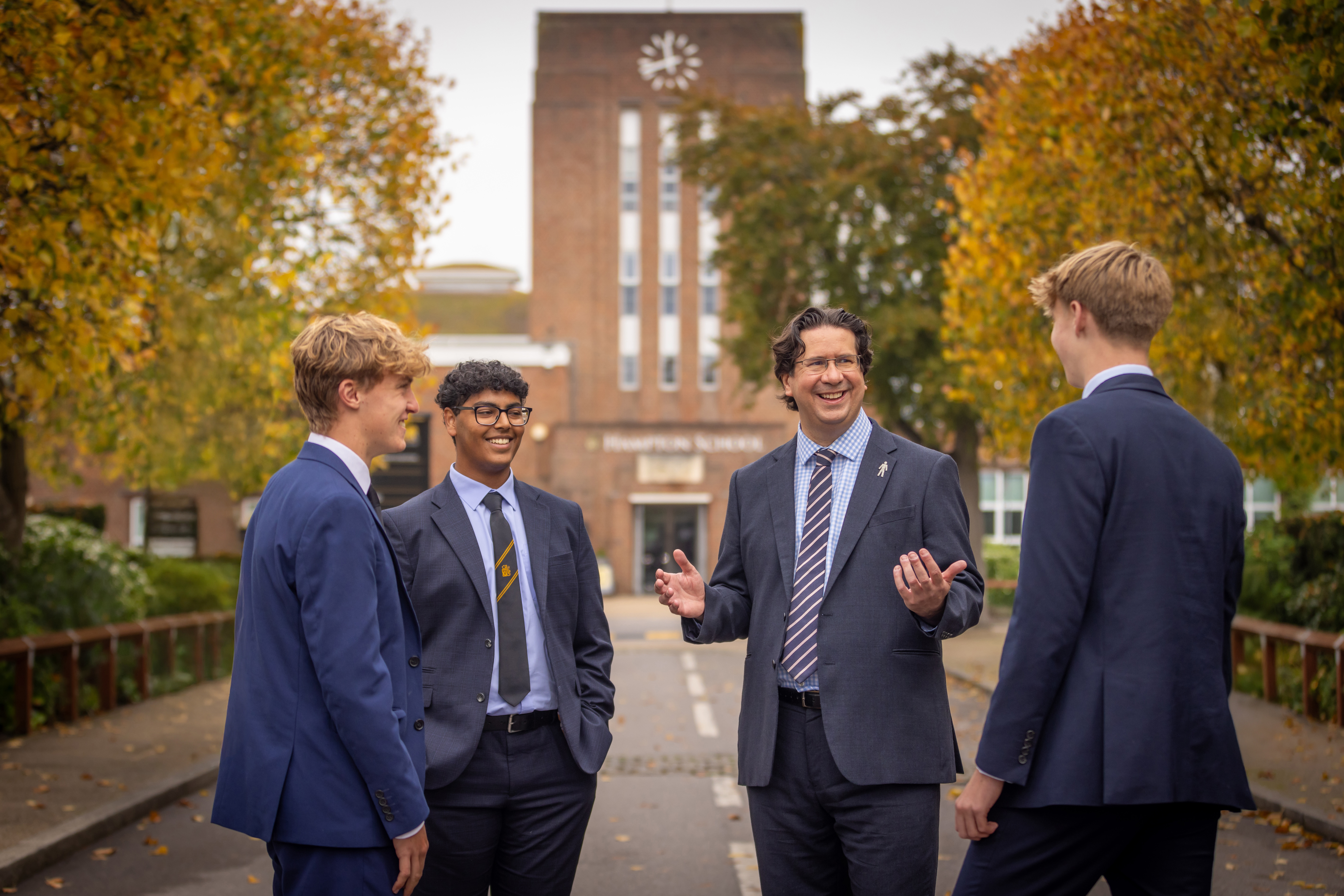 https://hamptonschool.s3.eu-north-1.amazonaws.com/wp-content/uploads/2025/05/Hampton-School-166-1.jpg